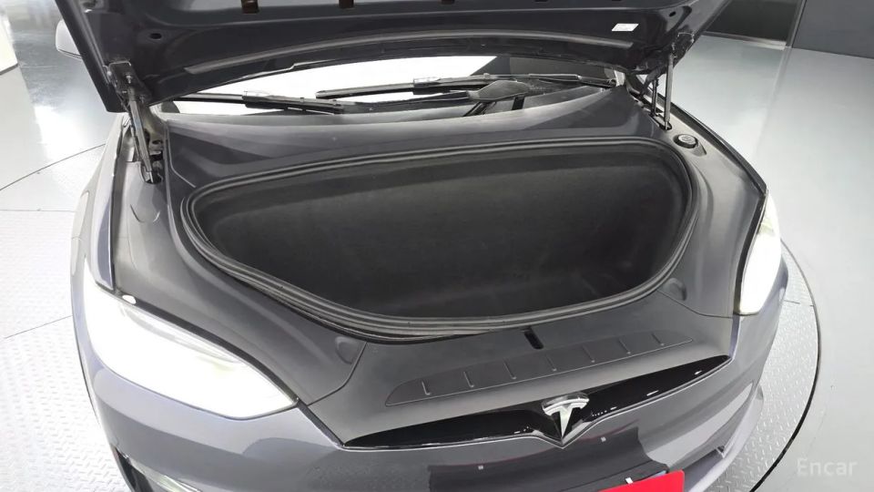 Tesla model-x