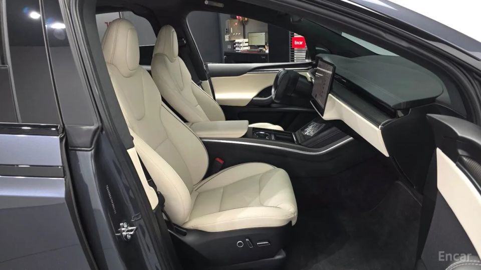 Tesla model-x