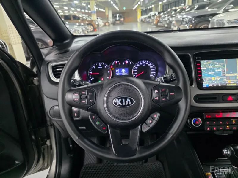 Kia Carens