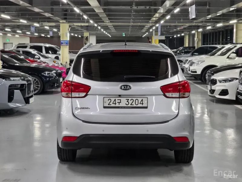 Kia Carens