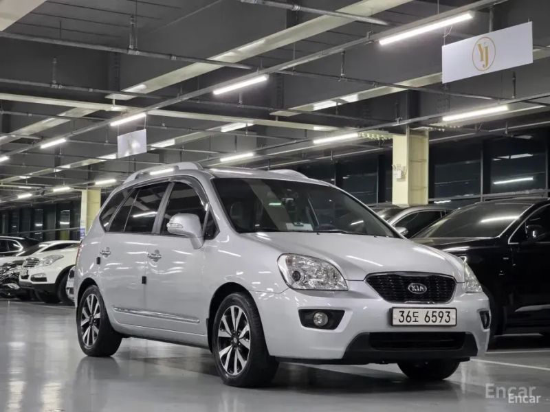 Kia Carens
