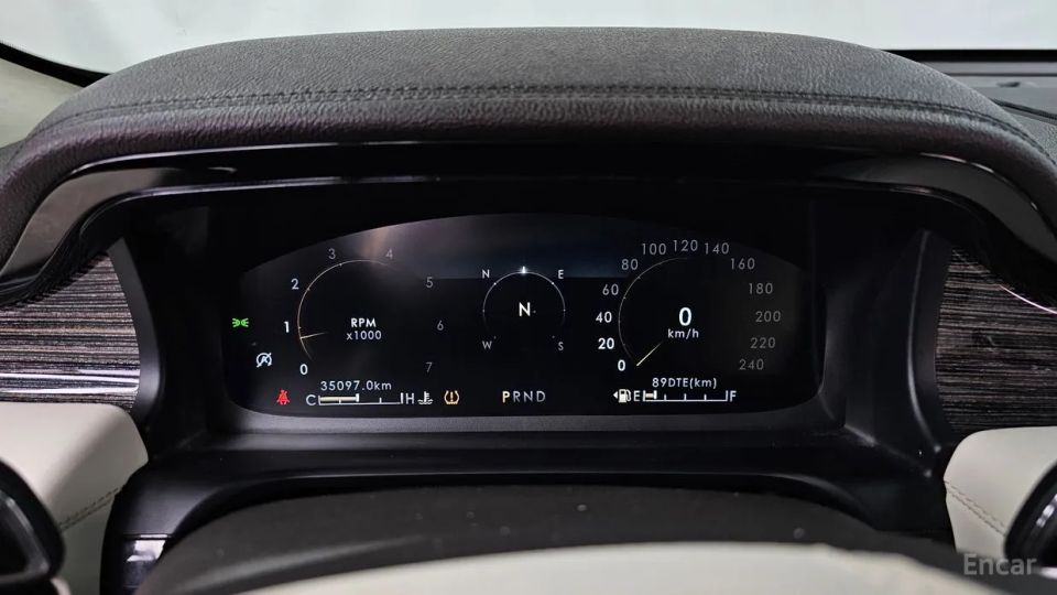 Lincoln Aviator