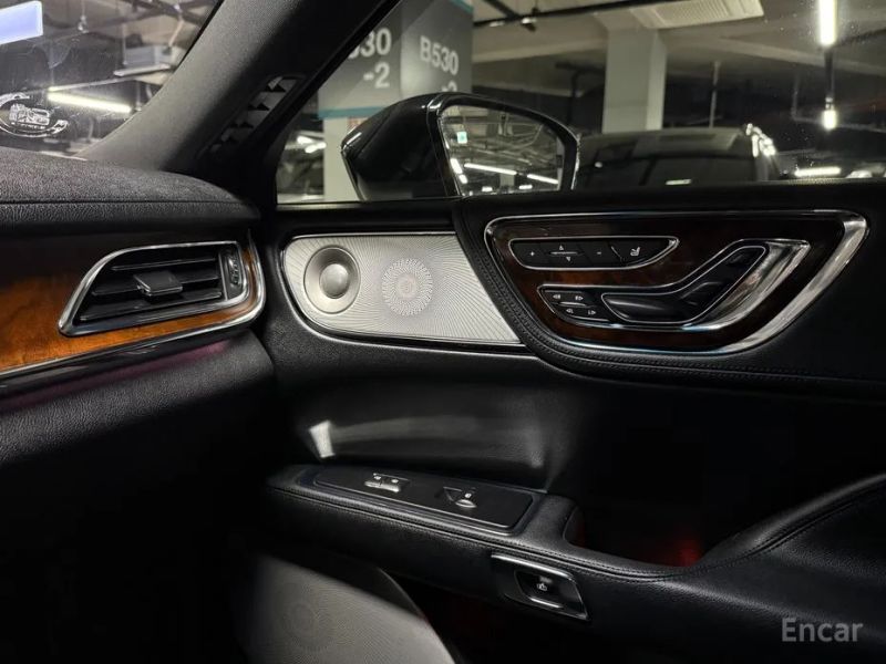 Lincoln Continental