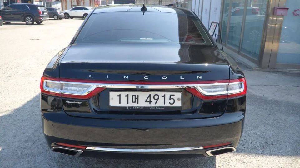 Lincoln Continental