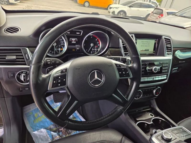 Mercedes-Benz M-class