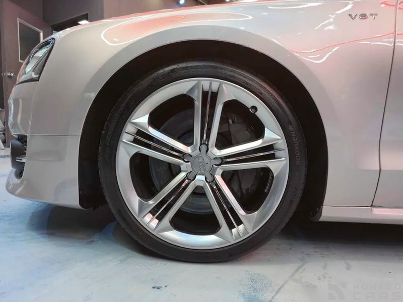 Audi S8
