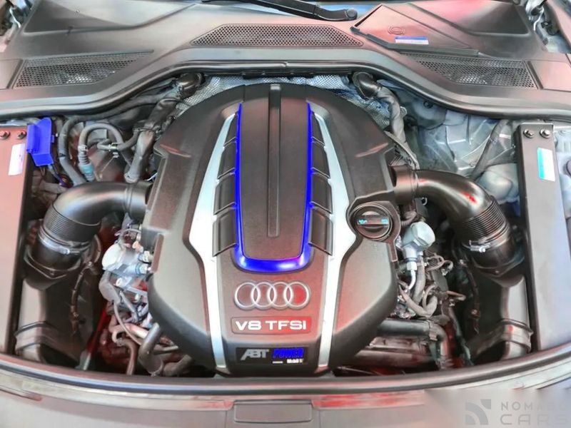 Audi S8