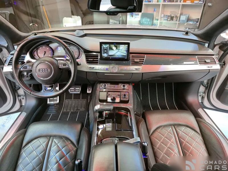 Audi S8