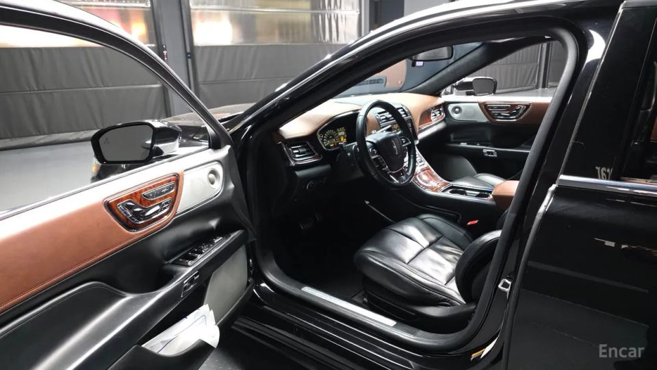 Lincoln Continental