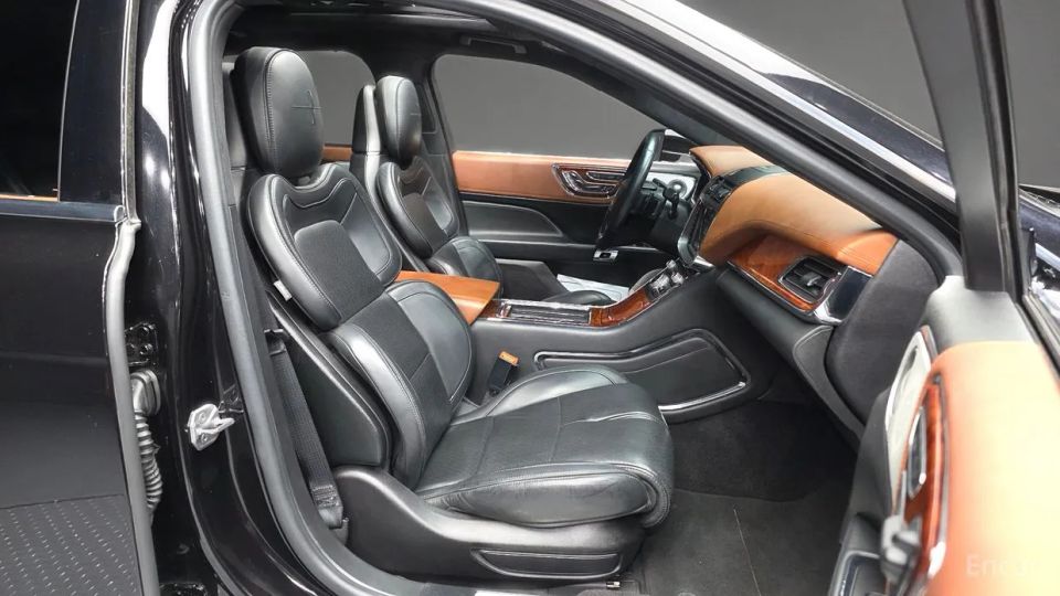Lincoln Continental