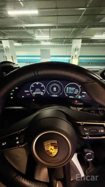 Porsche Taycan