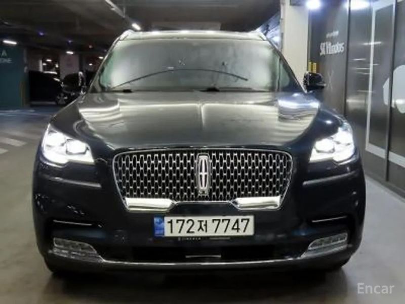 Lincoln Aviator