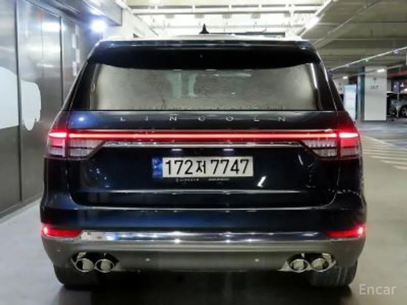 Lincoln Aviator