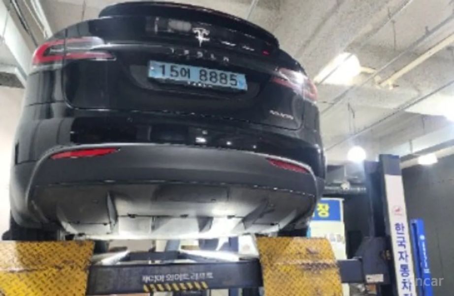 Tesla model-x