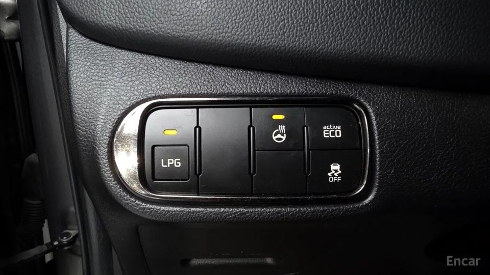 Kia Carens