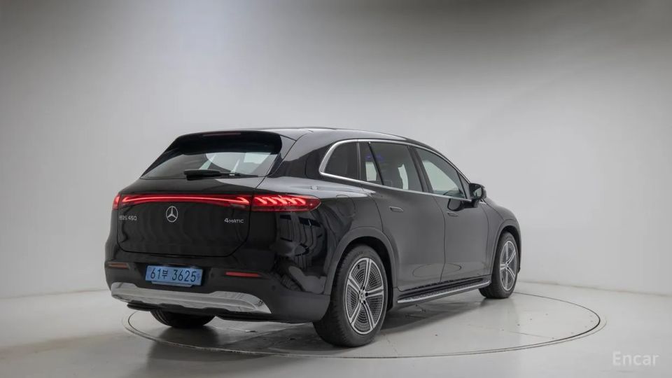 Mercedes-Benz EQS