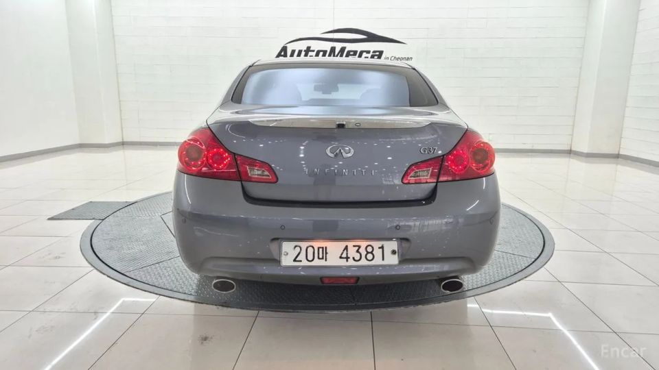 Infiniti G