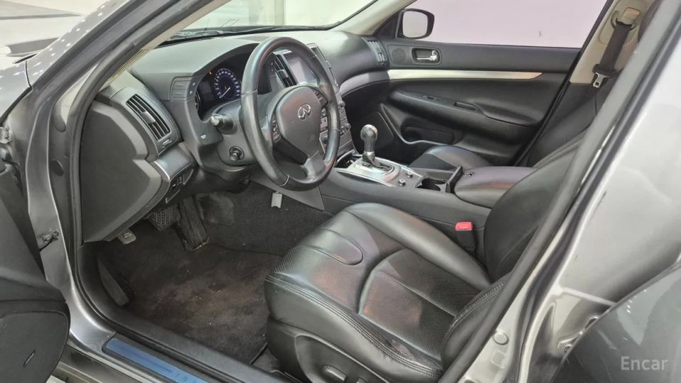 Infiniti G