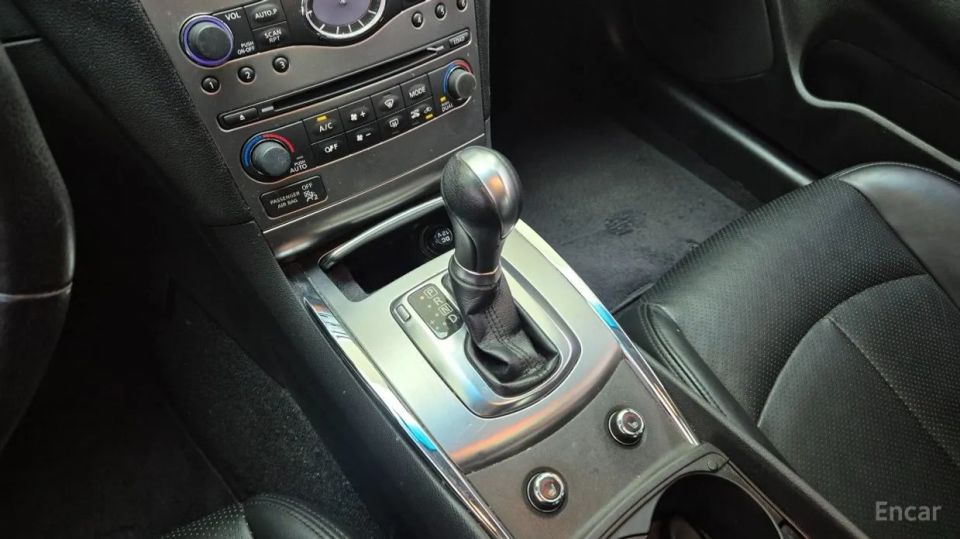 Infiniti G