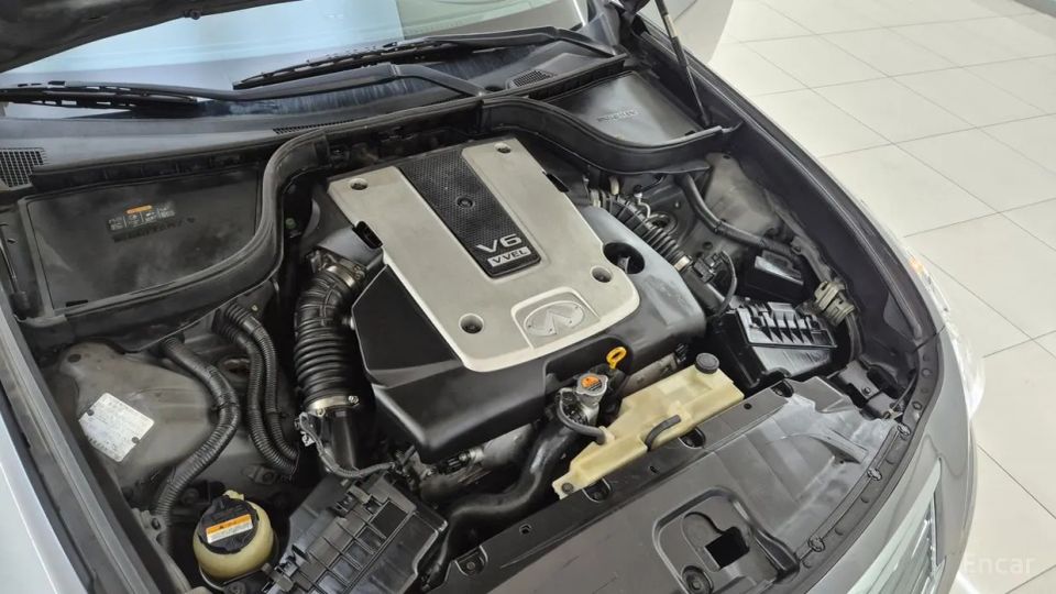 Infiniti G
