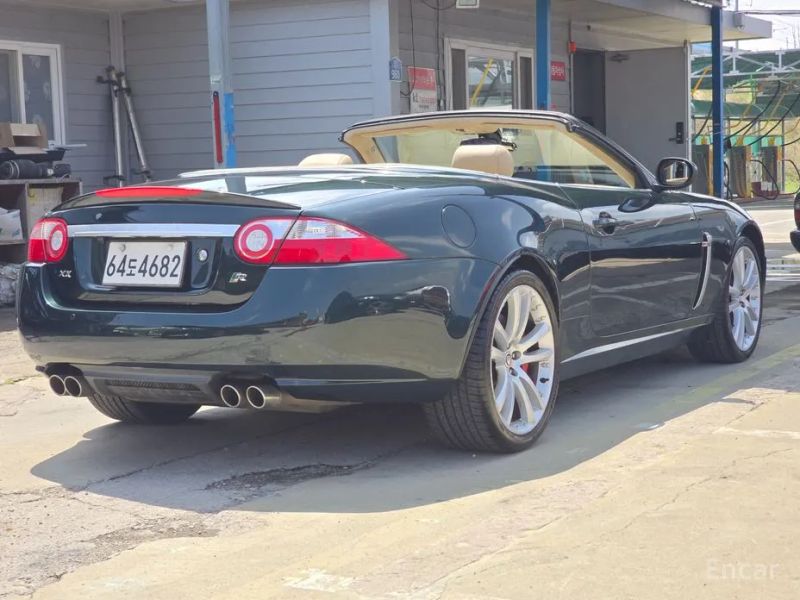 Jaguar XKR