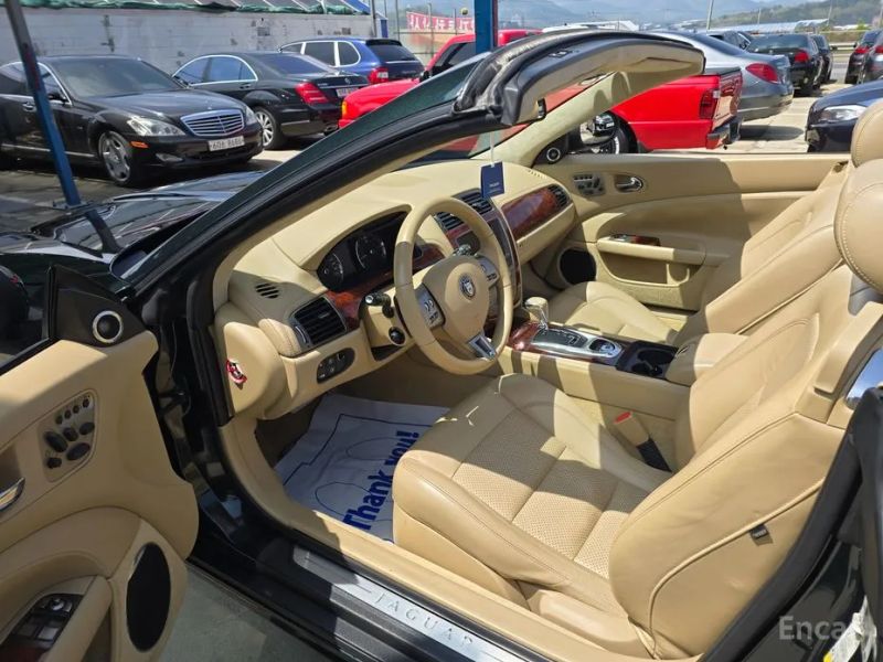 Jaguar XKR