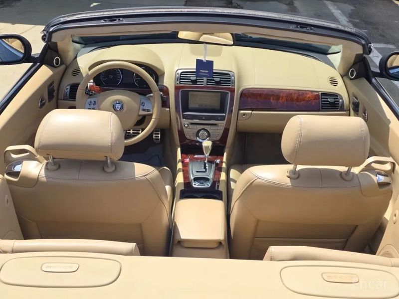 Jaguar XKR
