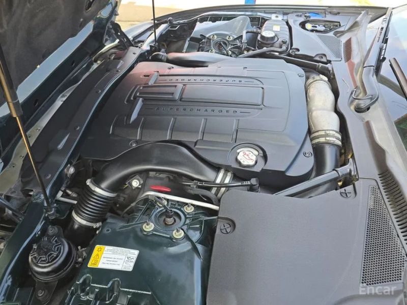 Jaguar XKR