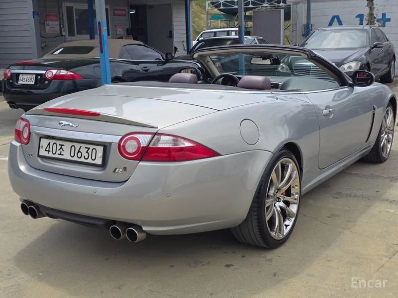 Jaguar XKR