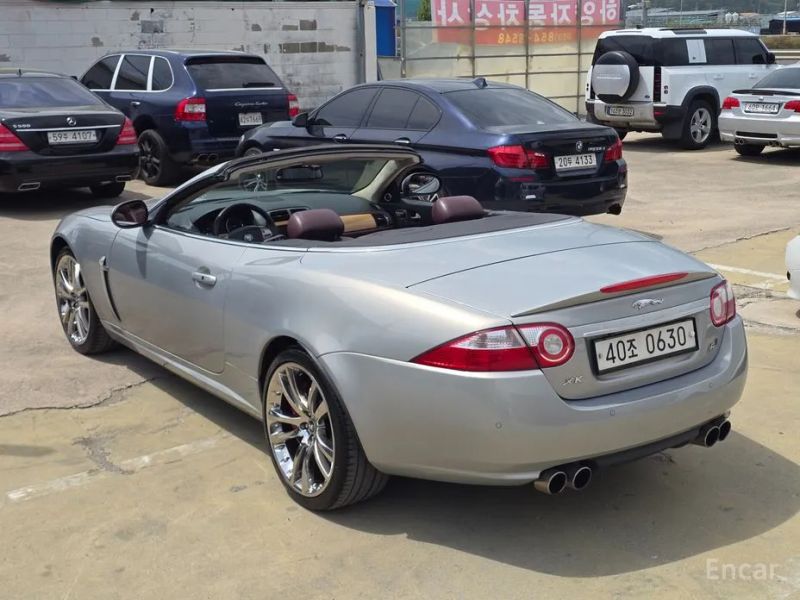 Jaguar XKR