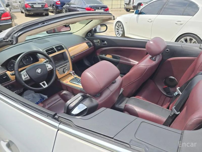 Jaguar XKR