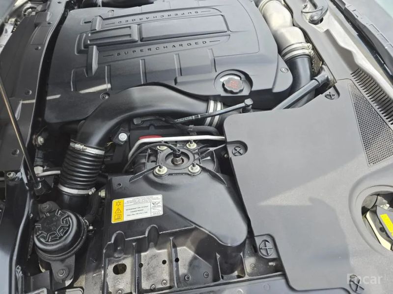 Jaguar XKR