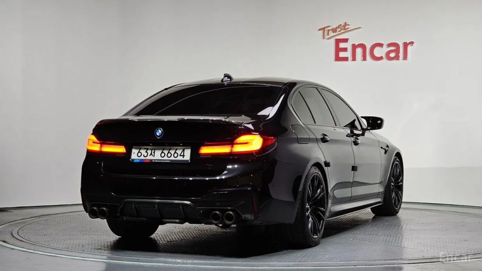 BMW M5