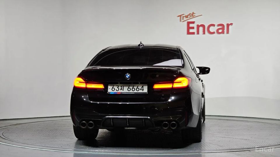 BMW M5