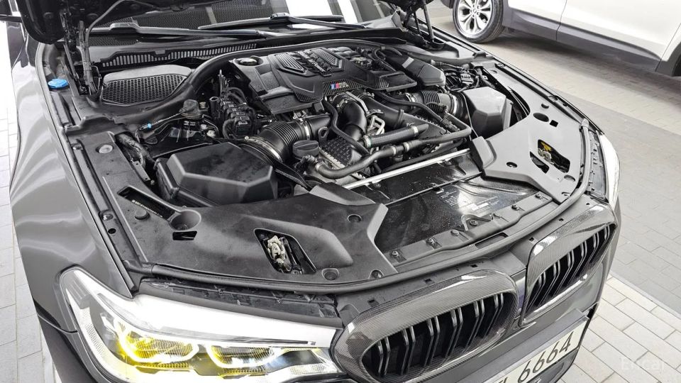 BMW M5