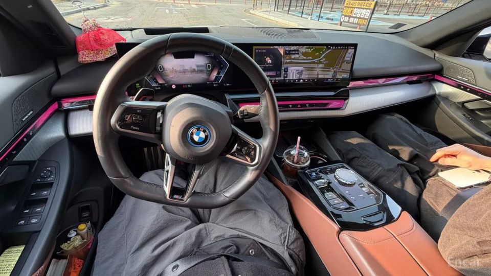 BMW i5