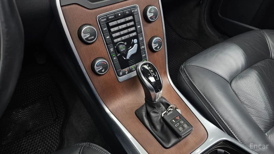 Volvo XC70