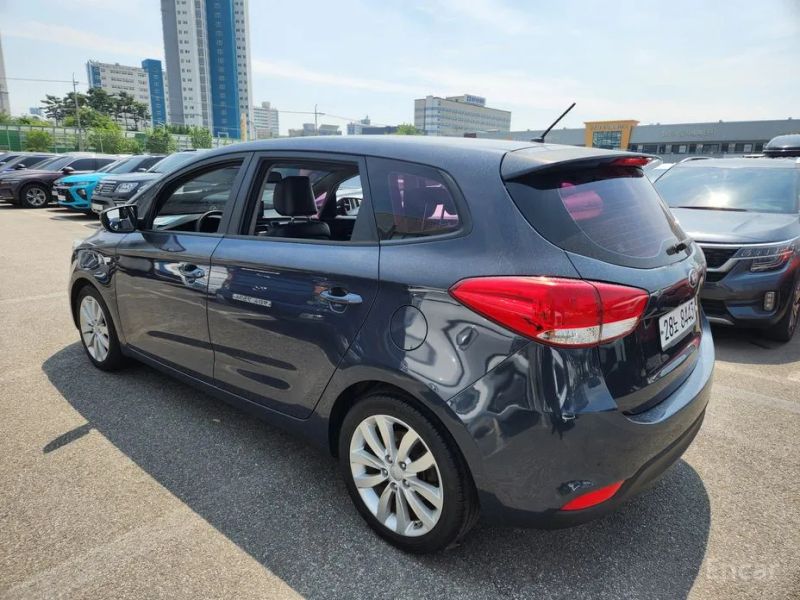 Kia Carens