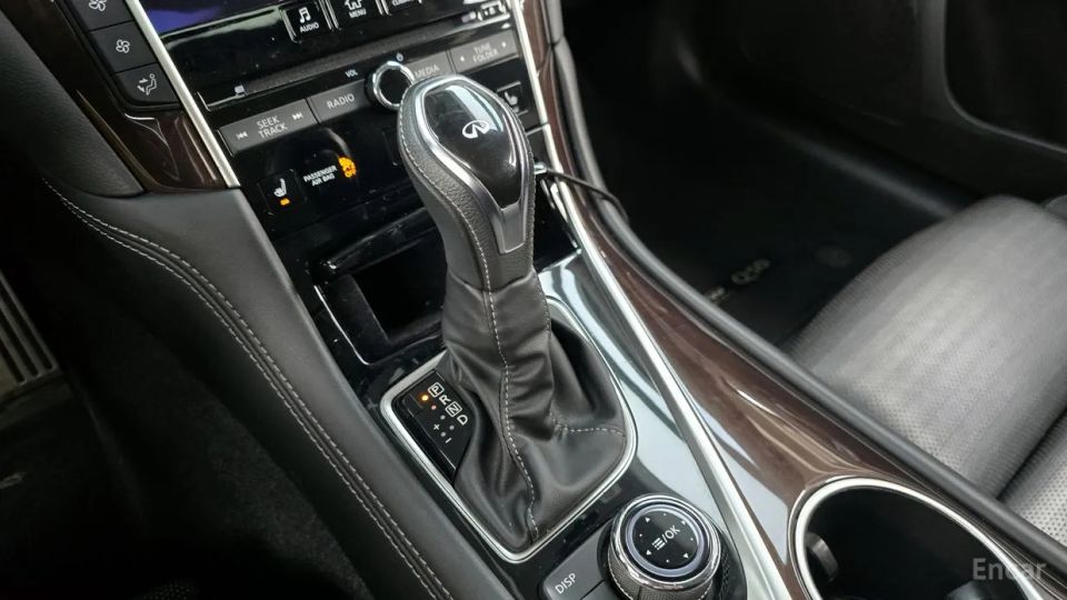 Infiniti Q50