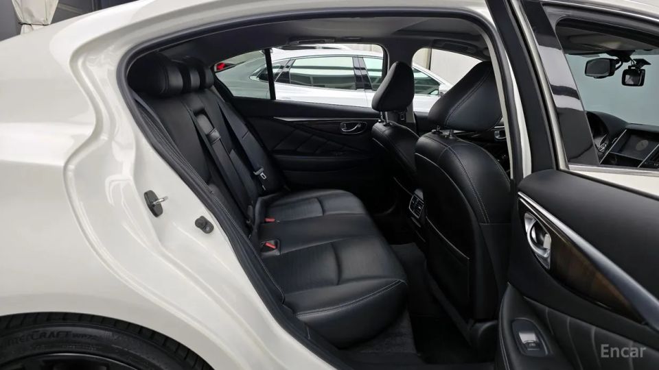 Infiniti Q50