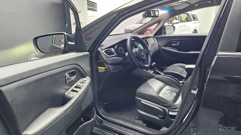 Kia Carens