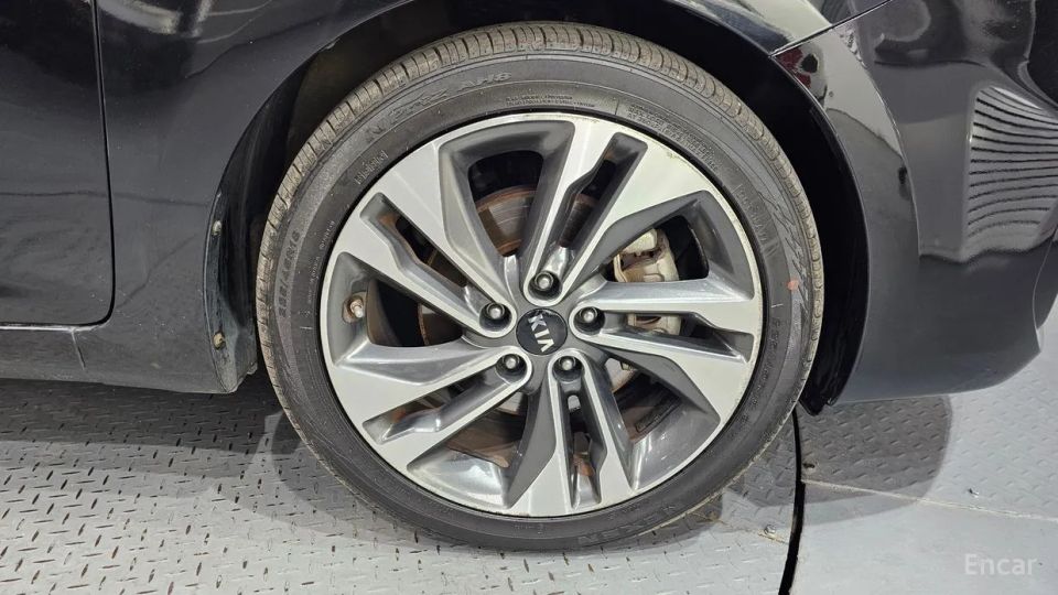 Kia Carens