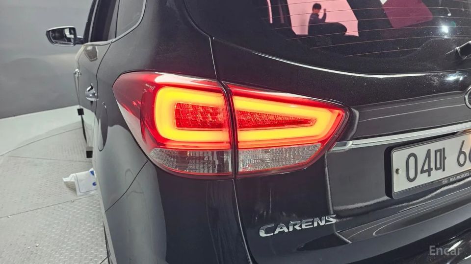 Kia Carens