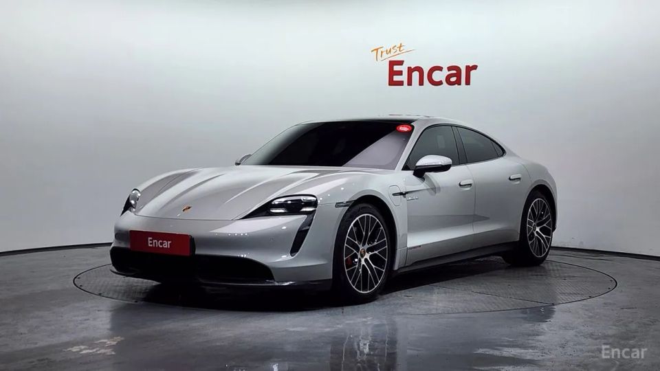 Porsche Taycan