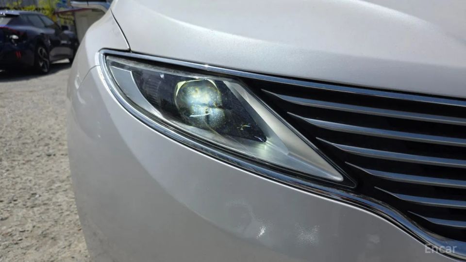 Lincoln MKZ