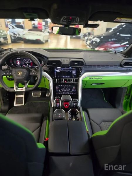 Lamborghini urus