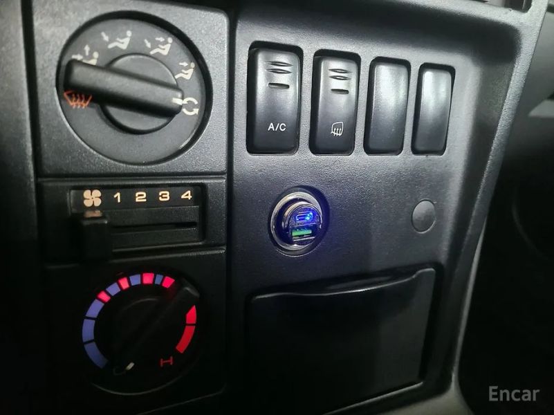 Kia Elan