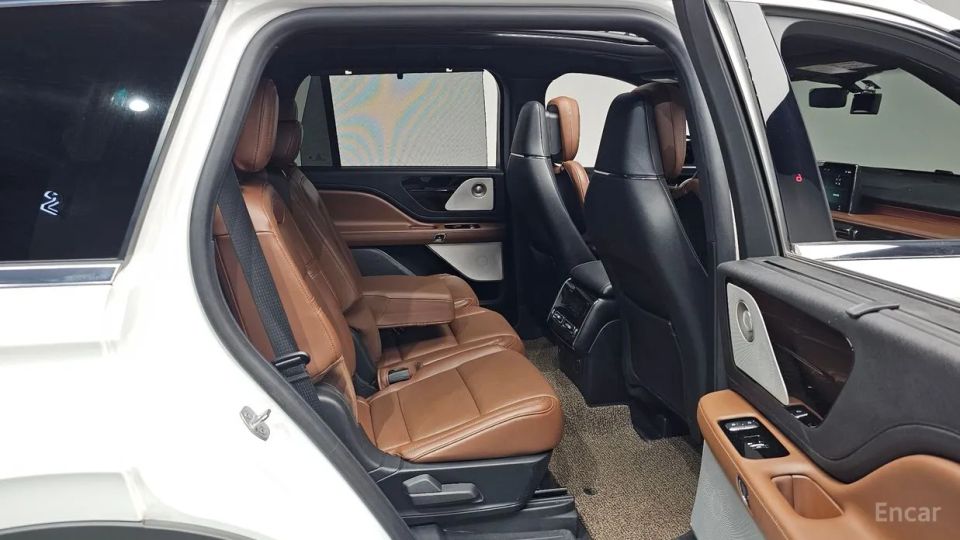 Lincoln Aviator