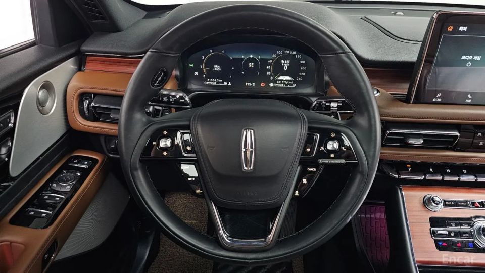 Lincoln Aviator