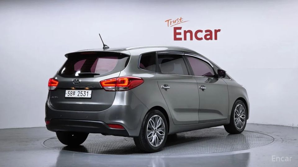Kia Carens